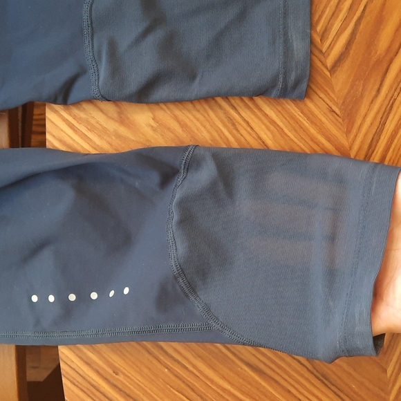 Nike Epic Lux Capri run mesh tights in Navy Sz XS - Picture 10 of 10